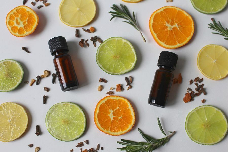Essential Oils for Emotional and Mental Balance